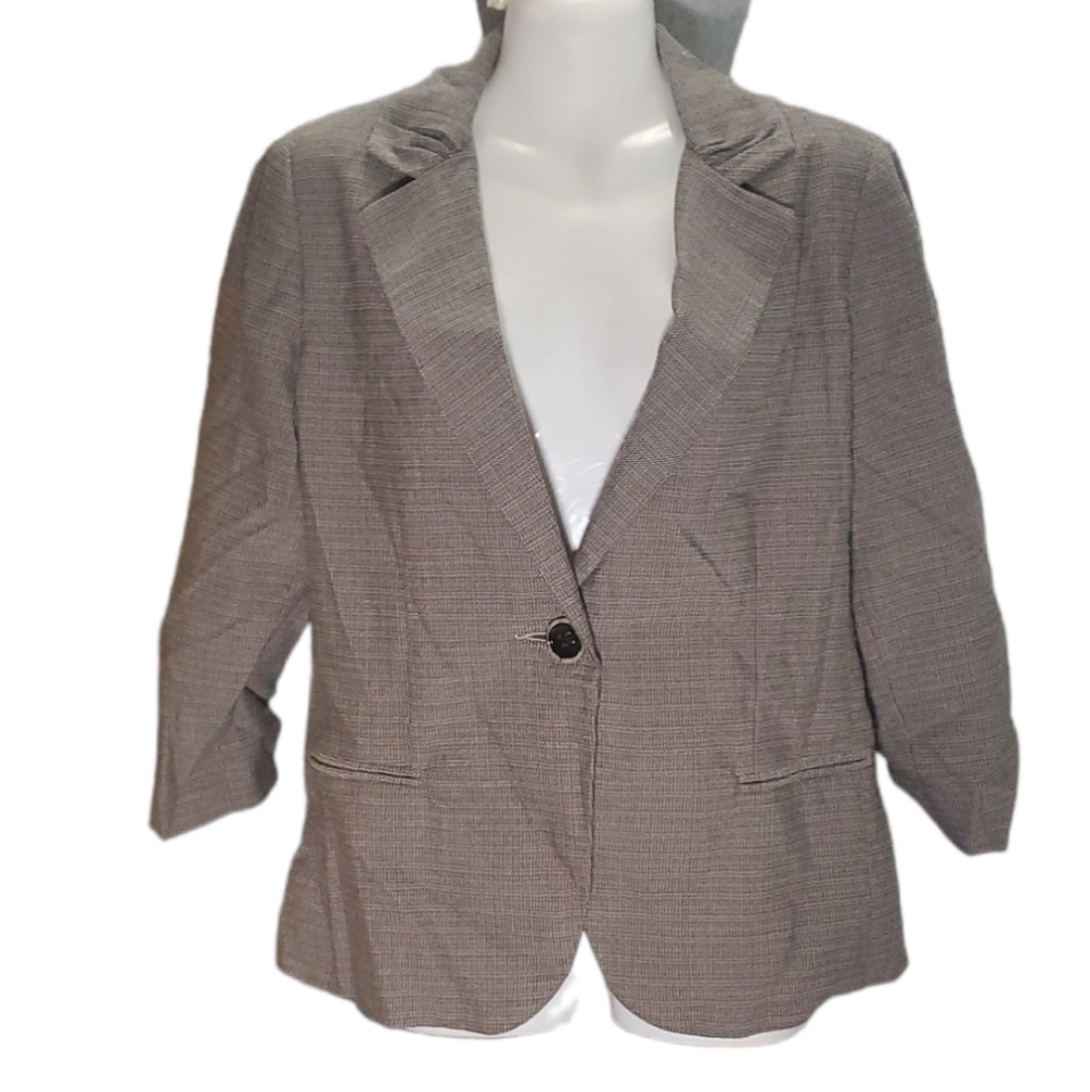 CABI one button blazer 10